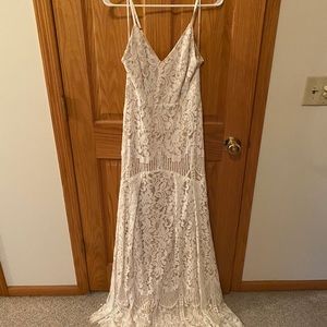 Lulus lace dress